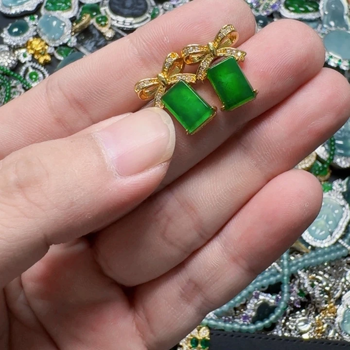 翡翠未镶嵌颈饰天然A貨翡翠放漏