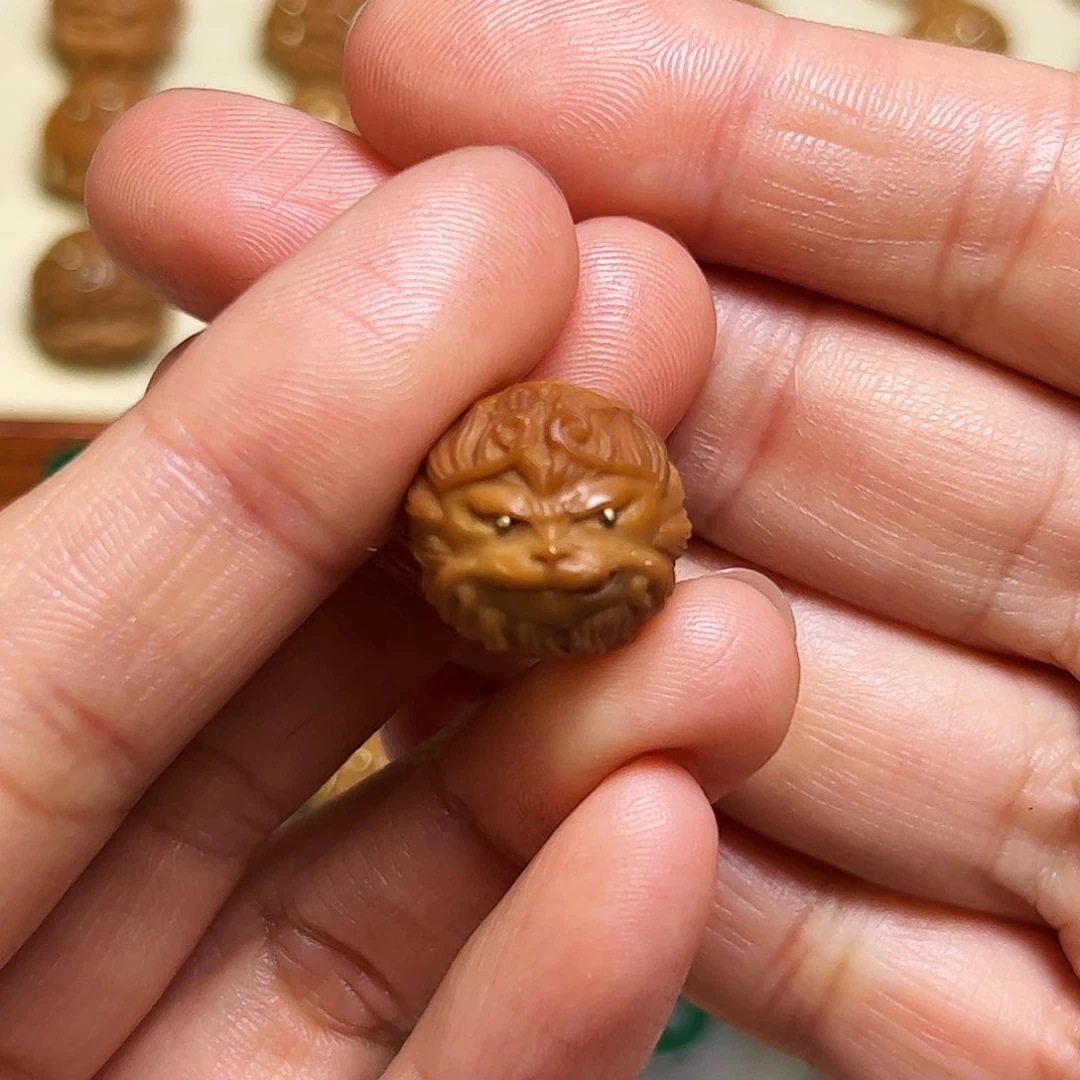 猴头核桃把件悟空