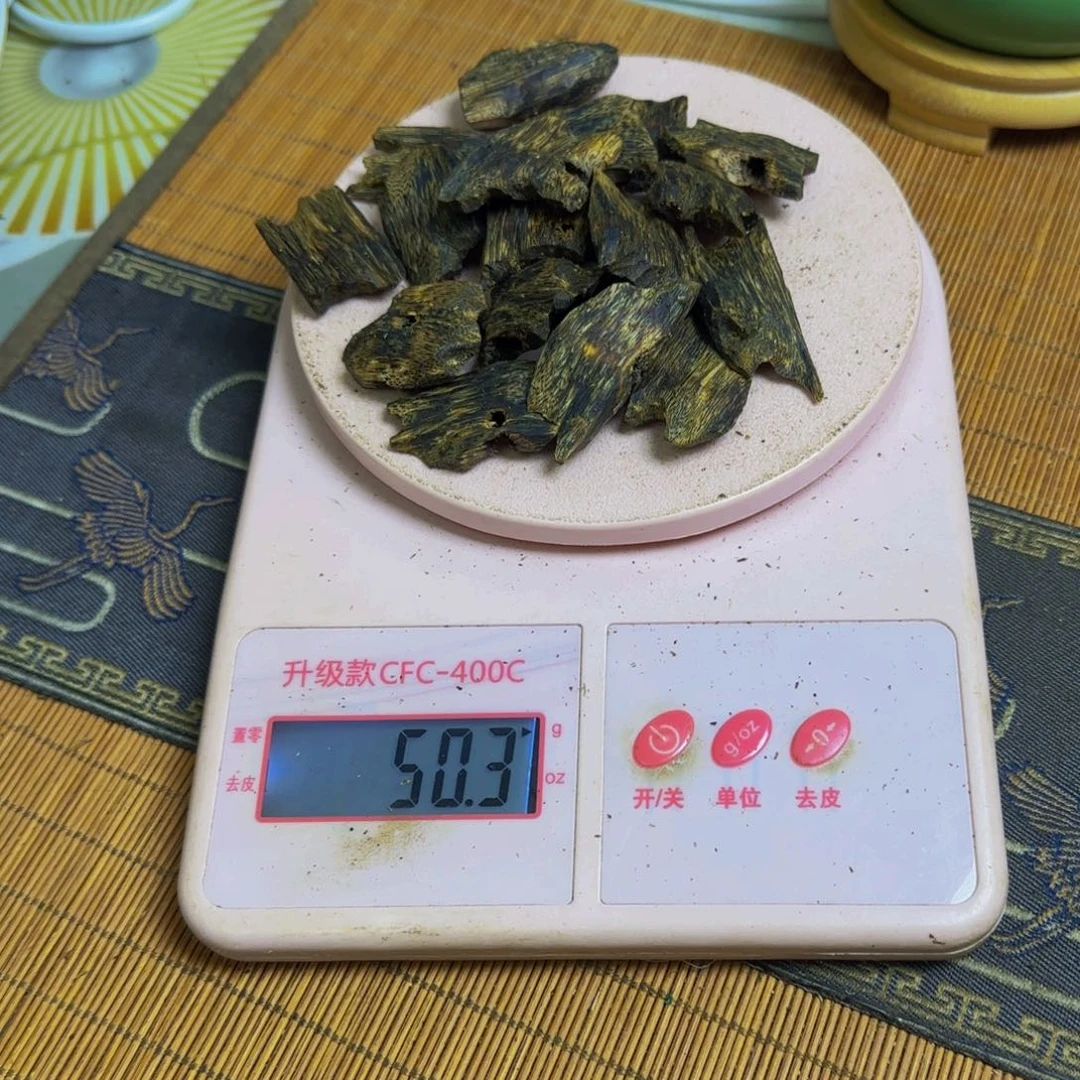 木一***。手工艺原材料蓝宝石