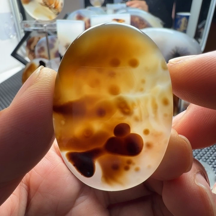 未镶嵌玛瑙/玉髓珠宝奇石