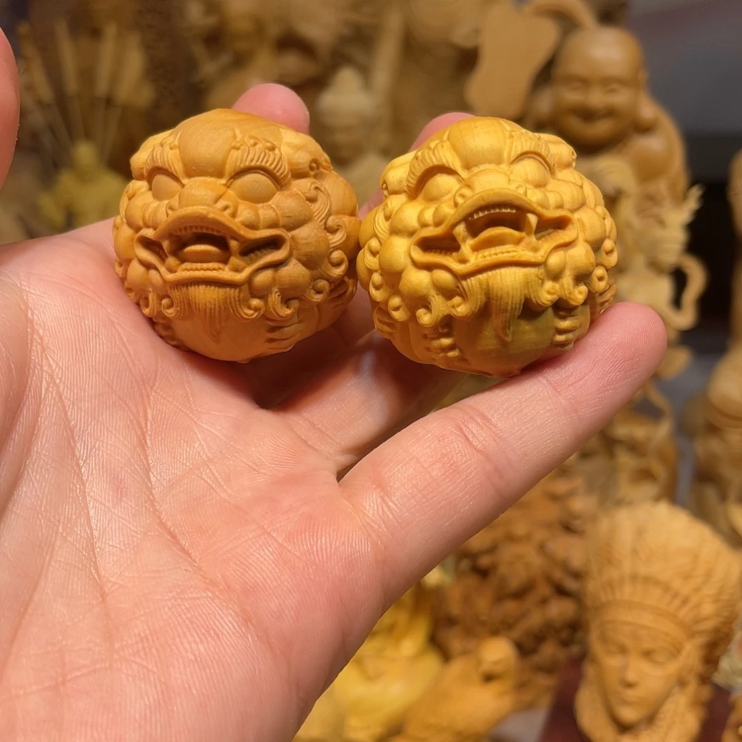 黄杨木瑕疵貔貅手球一对