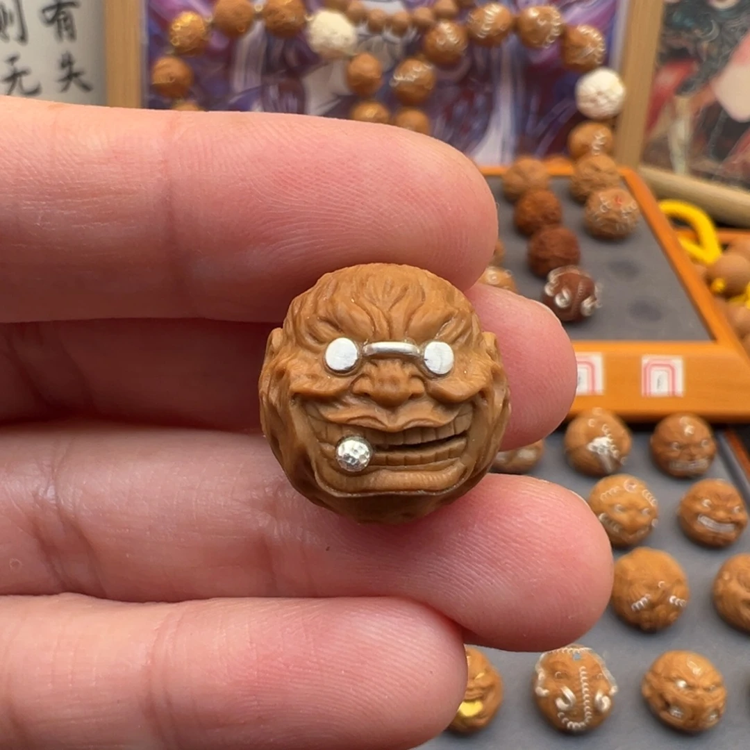 吊坠猴头核桃烟鬼