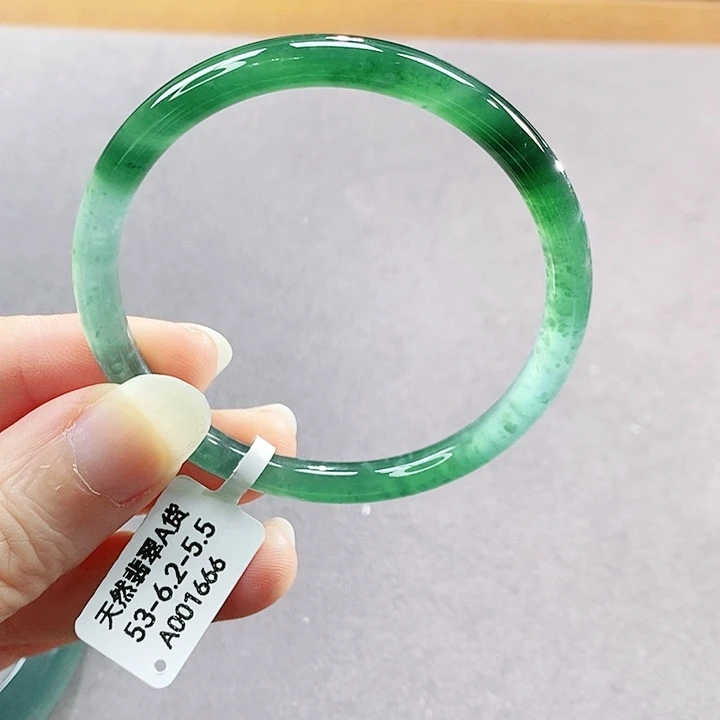 【闪购商品】未镶嵌手镯翡翠