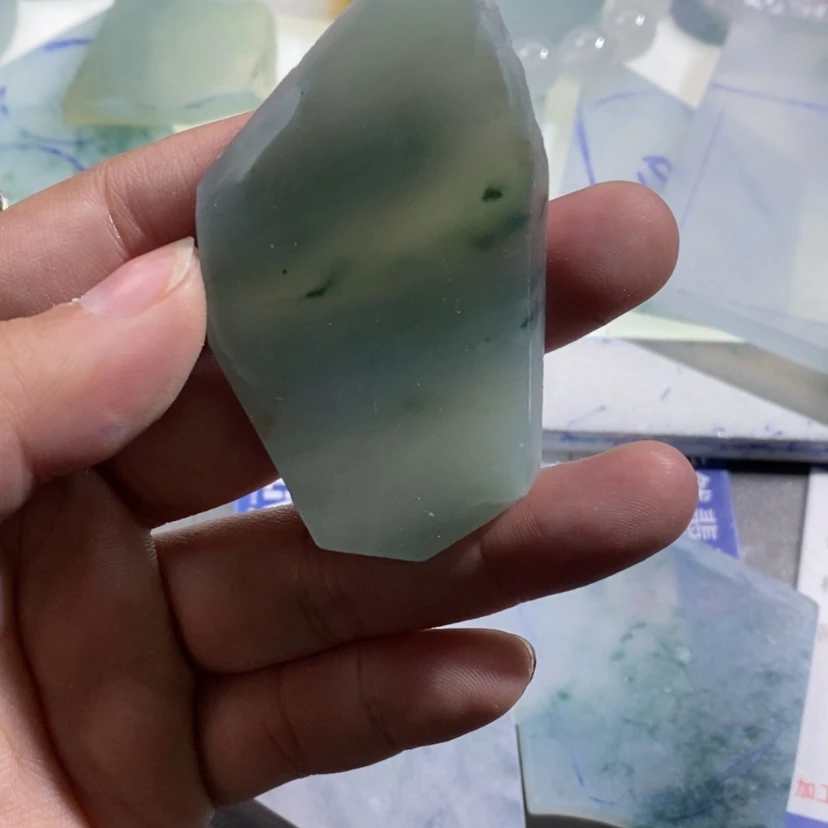 【闪购商品】翡翠挂件未镶嵌黑**0