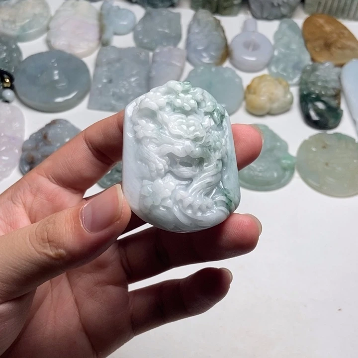 颈饰未镶嵌翡翠虎牌30