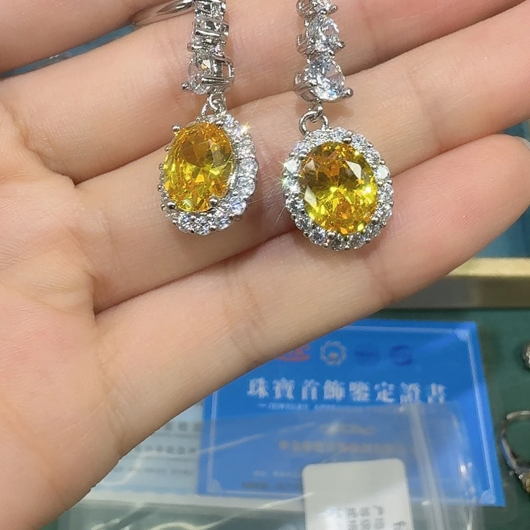 钻石耳饰18K金镶嵌