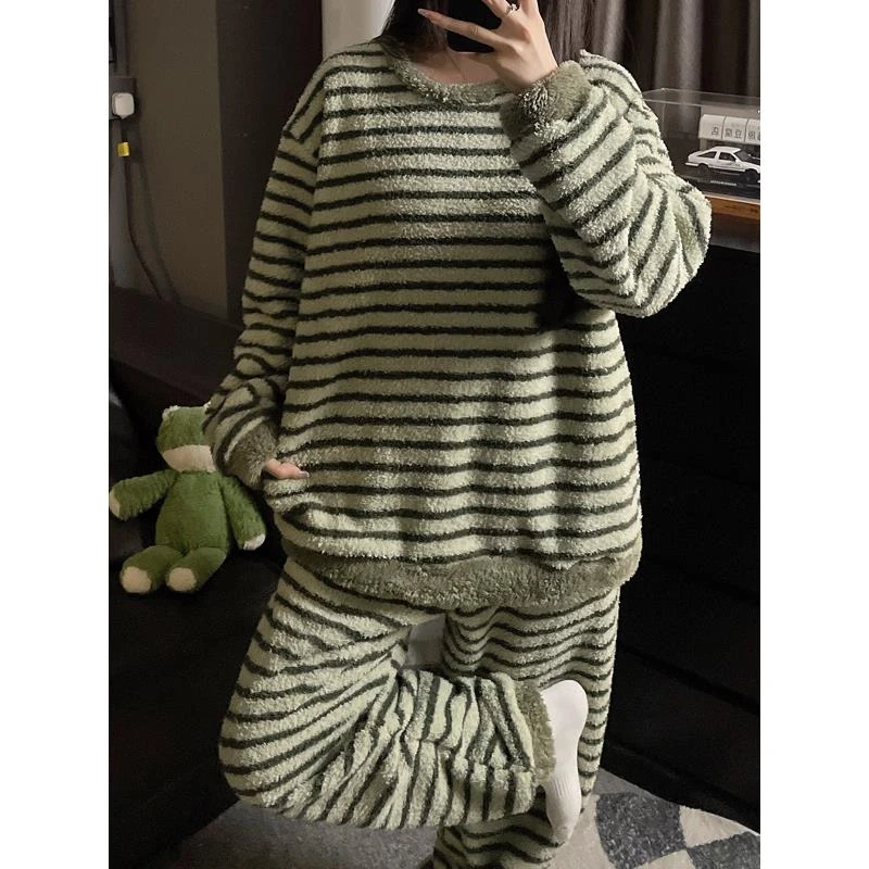 韩版半边绒绿条纹睡衣女秋冬加厚保暖大码200斤家居服珊瑚绒套装
