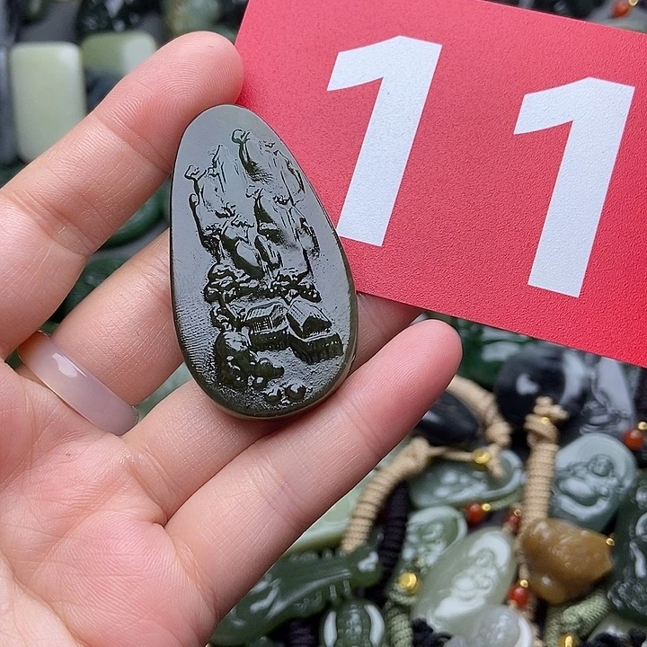 和田玉未镶嵌颈饰