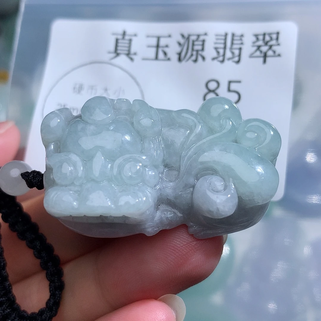 翡翠未镶嵌颈饰85