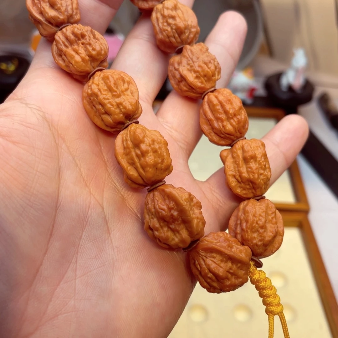 文玩核桃手串蛤蟆头