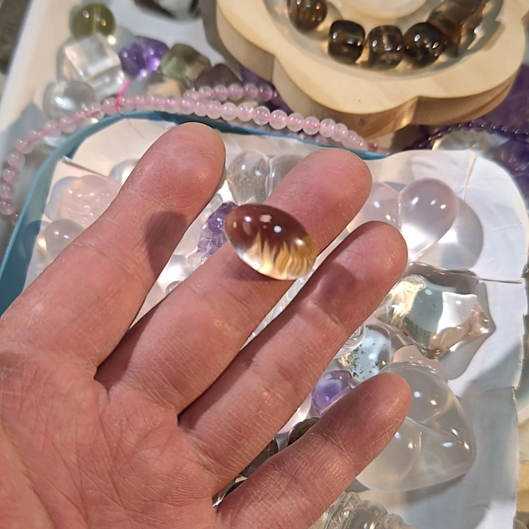 ཐ****颈饰水晶未镶嵌shuijig