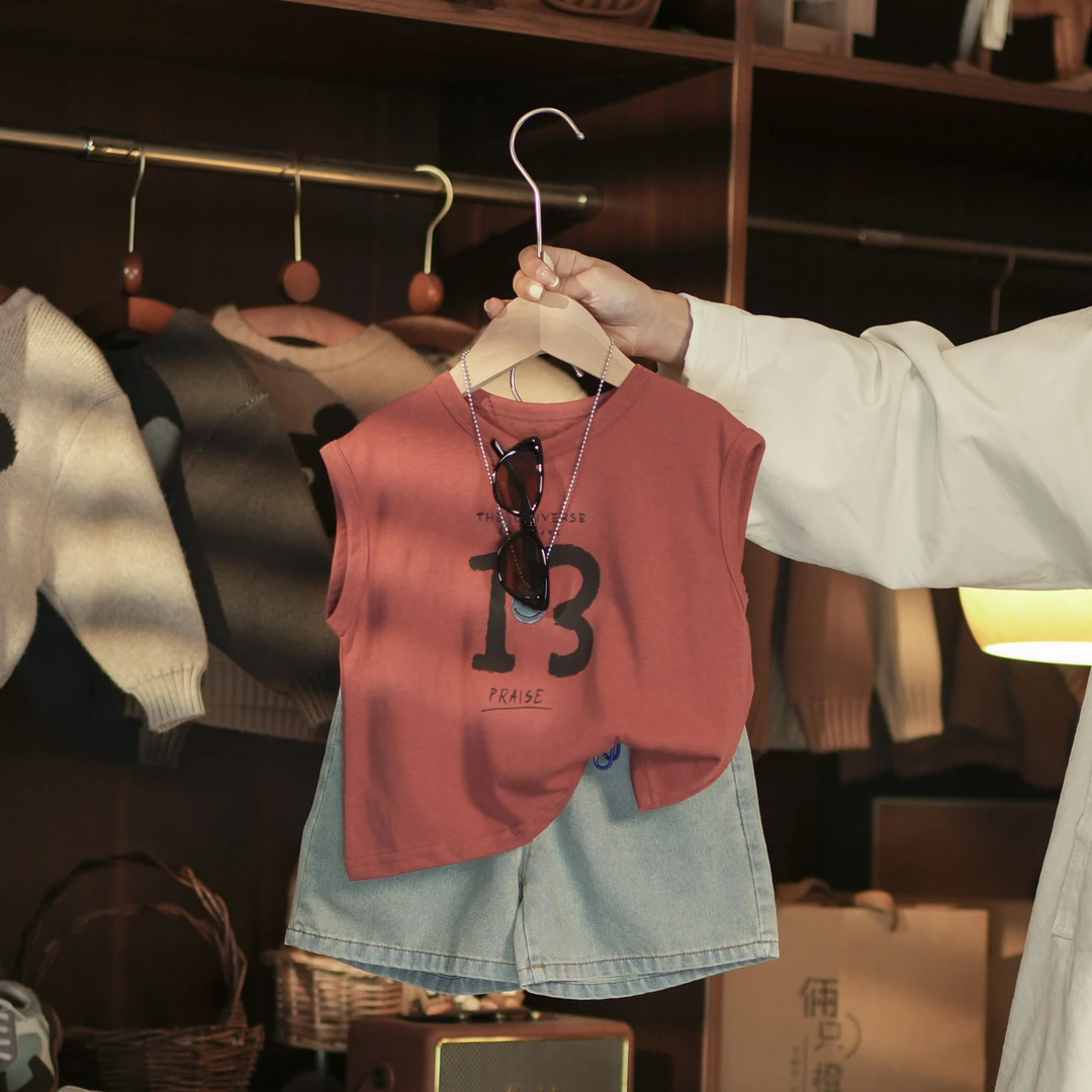 【俩只橙】《夏》西瓜耶耶~两色背雪花棉美式背心+后背贴标六分牛仔裤