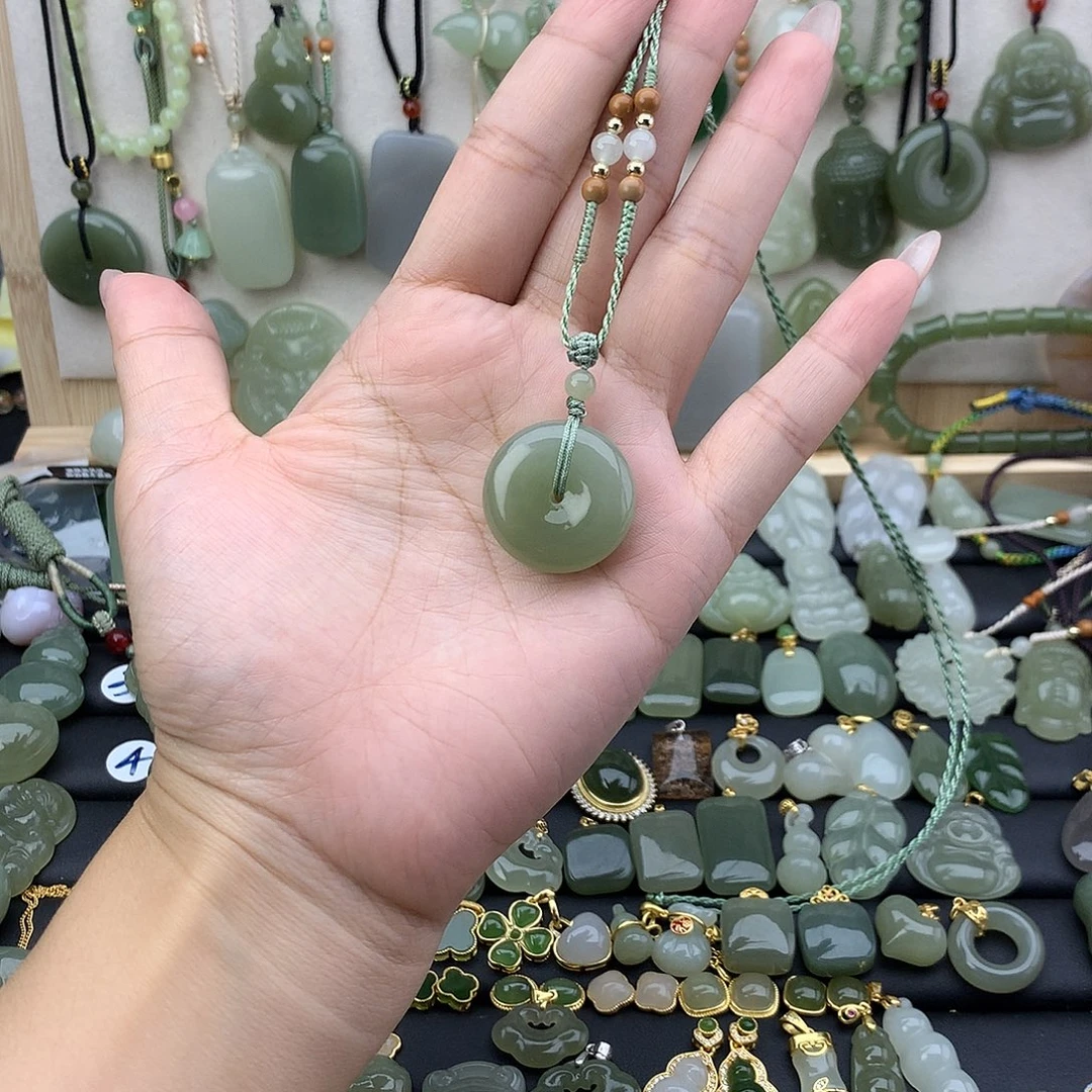 和田玉未镶嵌吊坠(不含链)