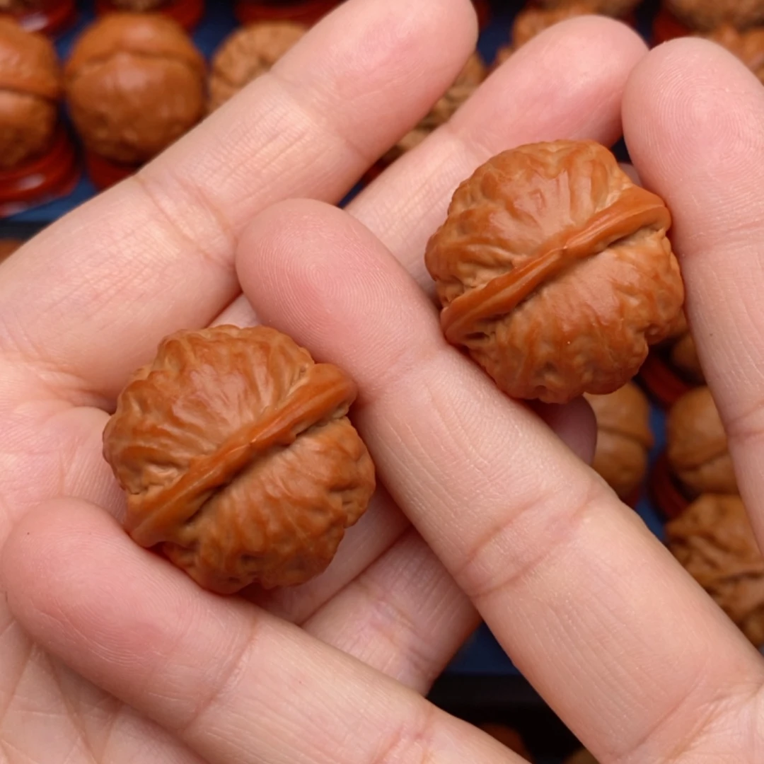 把件文玩核桃手捻精品玉石