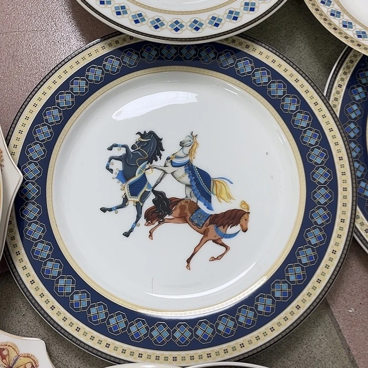 新骨瓷两个平盘10.5寸微瑕