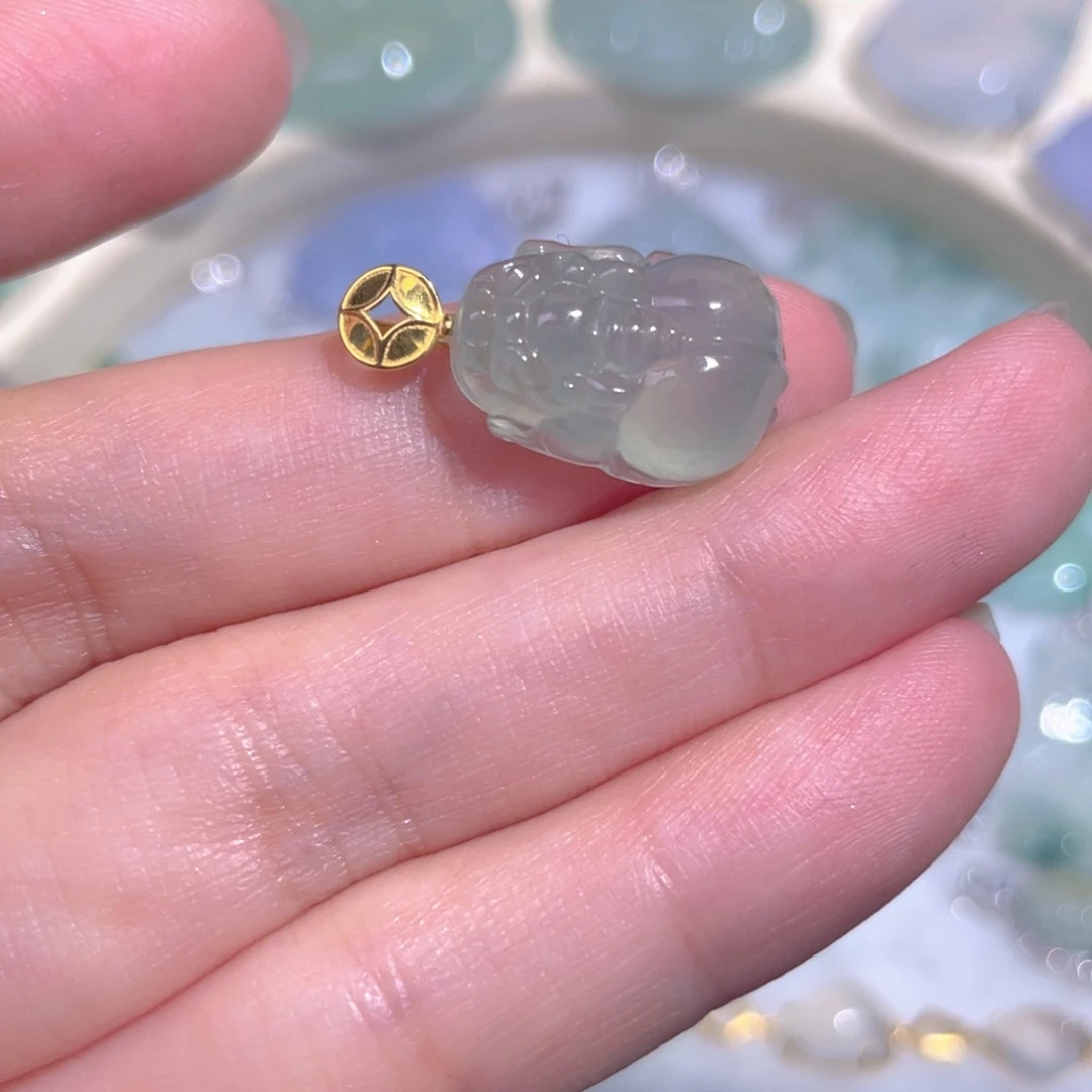 颈饰18K金镶嵌翡翠翡翠