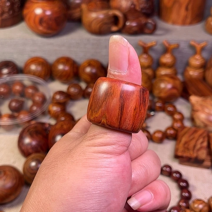 黄花梨/降香黄檀海南黄花梨油梨工艺品