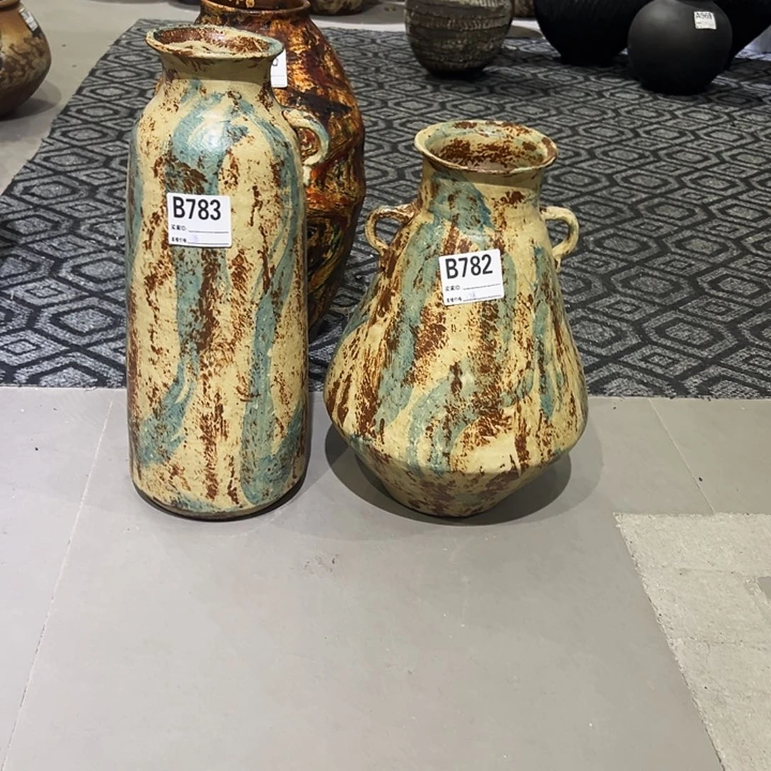 在***方瓶b783.b782陶瓷花瓶无孔