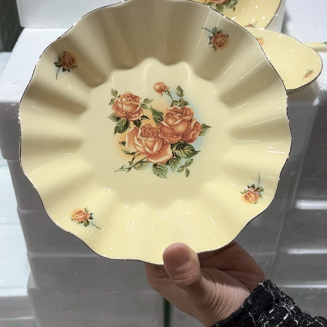 高端陶瓷…………………………26