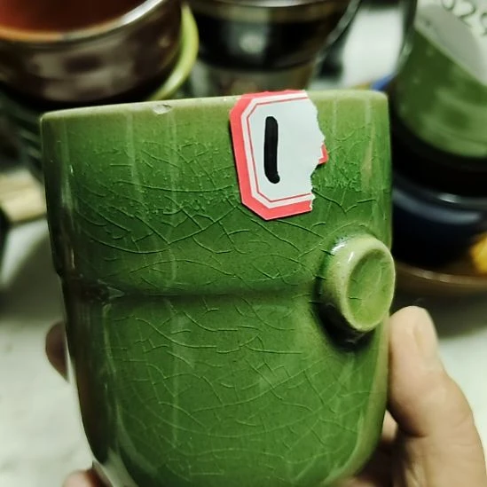 瓷片五厂，七厂各种摆件，瓷片，均有瑕疵！