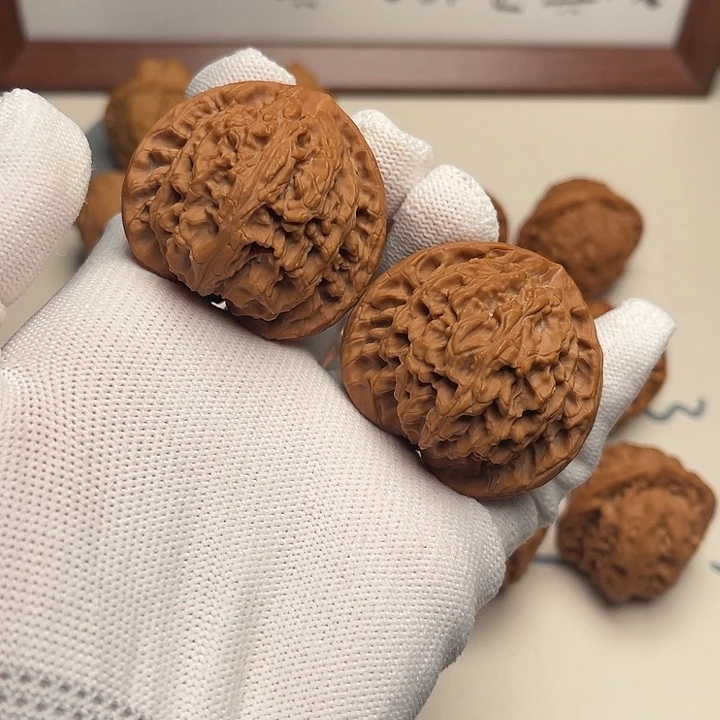 文玩核桃把件44玉华宫