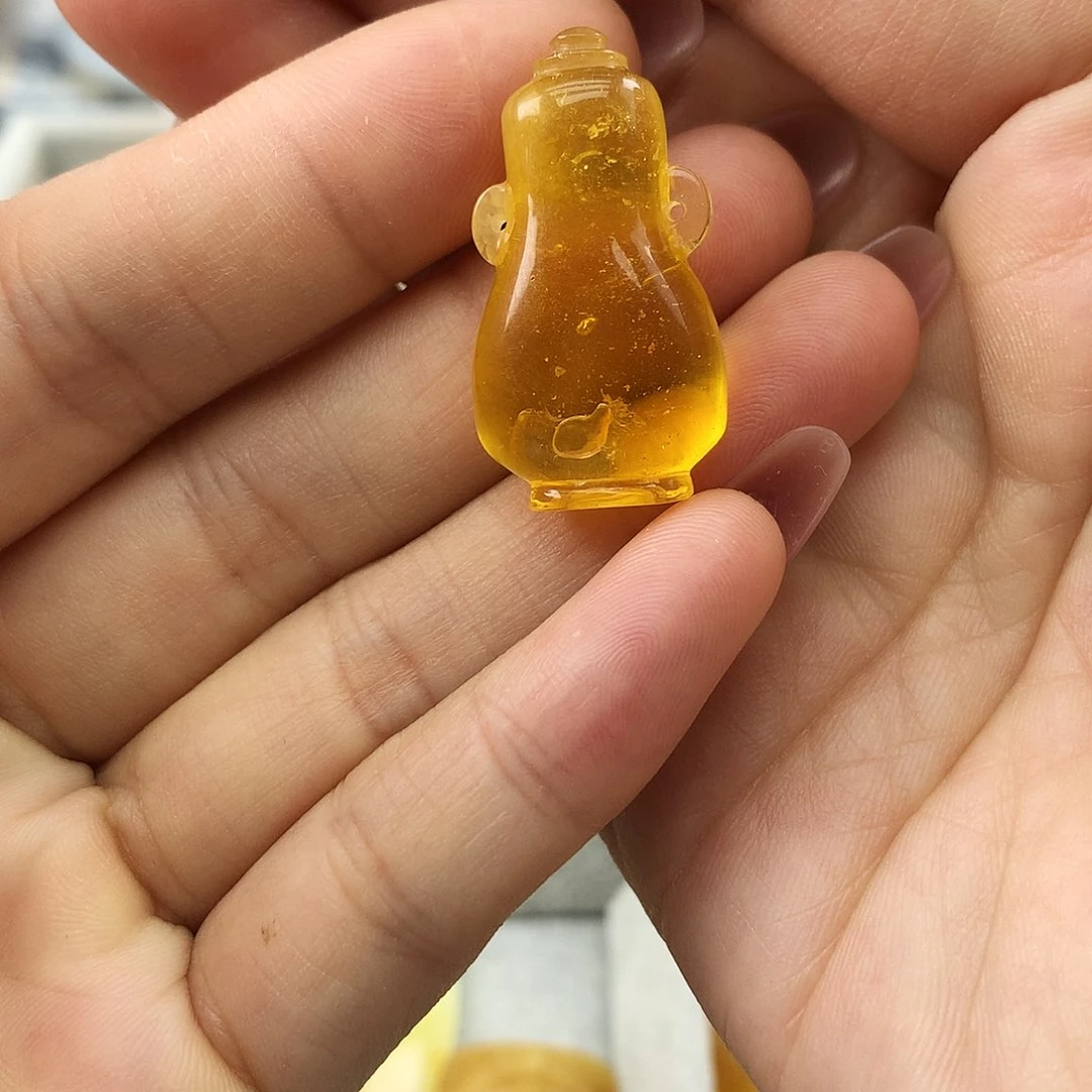 未镶嵌蜜蜡珠宝奇石
