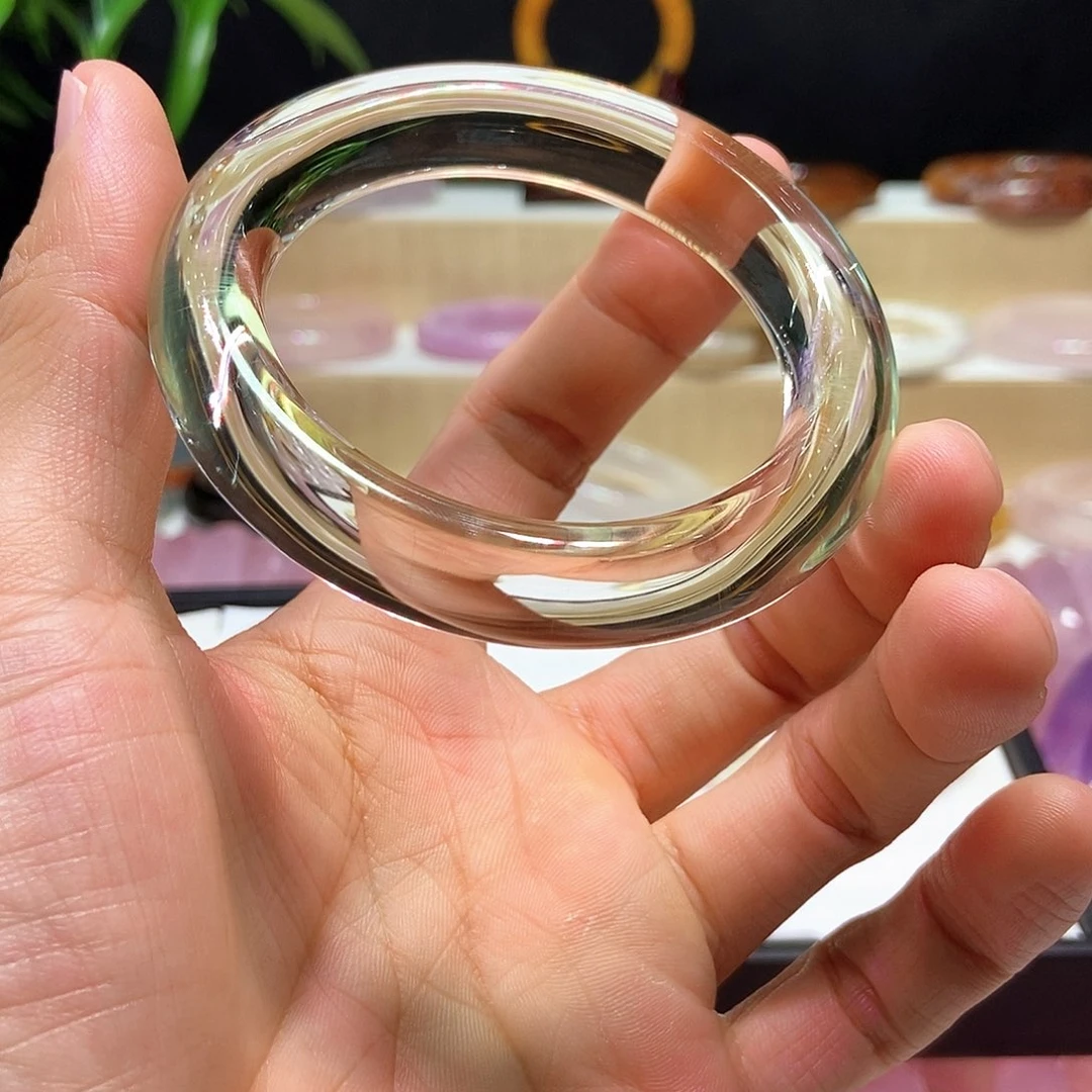 橙****未镶嵌手镯水晶56圈口