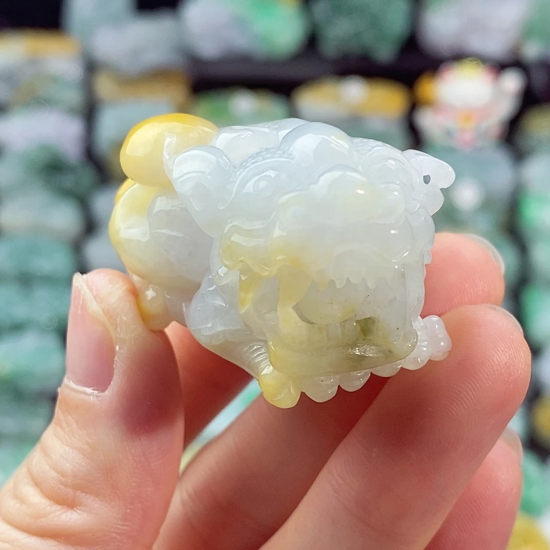 颈饰未镶嵌翡翠天然