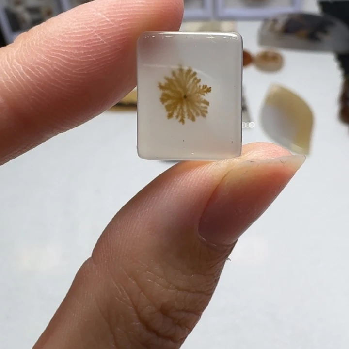 玛瑙/玉髓未镶嵌摆件