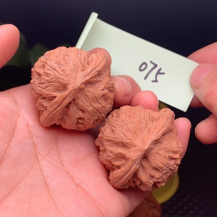 【闪购商品】把件文玩核桃40.5宫灯075