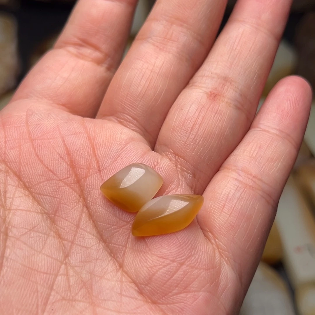 维***维和田玉（糖玉）未镶嵌车挂