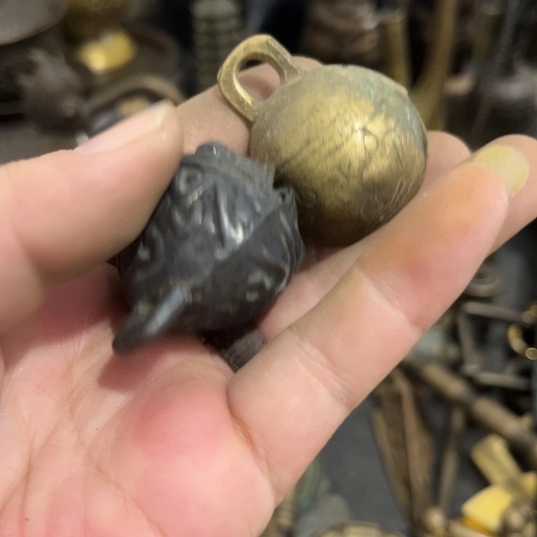 草***梦闪电购铜摆件工艺品