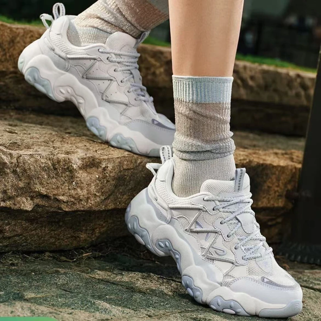 斐乐四季新款猫爪6多巴胺色欧若风时尚百搭运动鞋F12W522111F