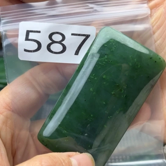 和田玉未镶嵌珠宝半成品