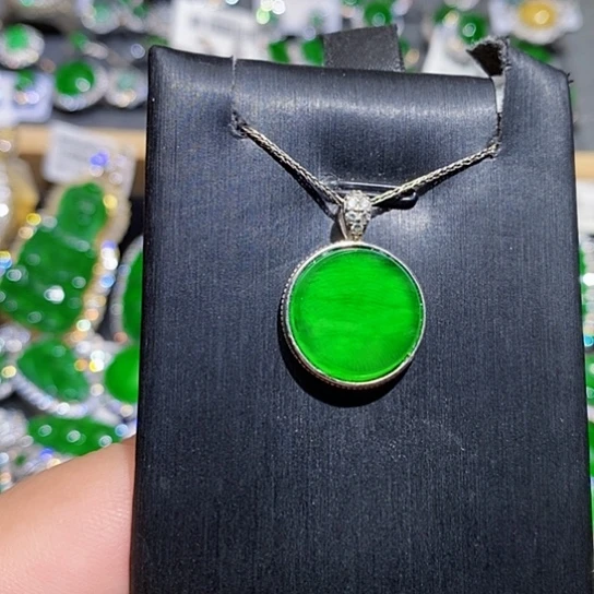 翡翠未镶嵌颈饰吊坠5