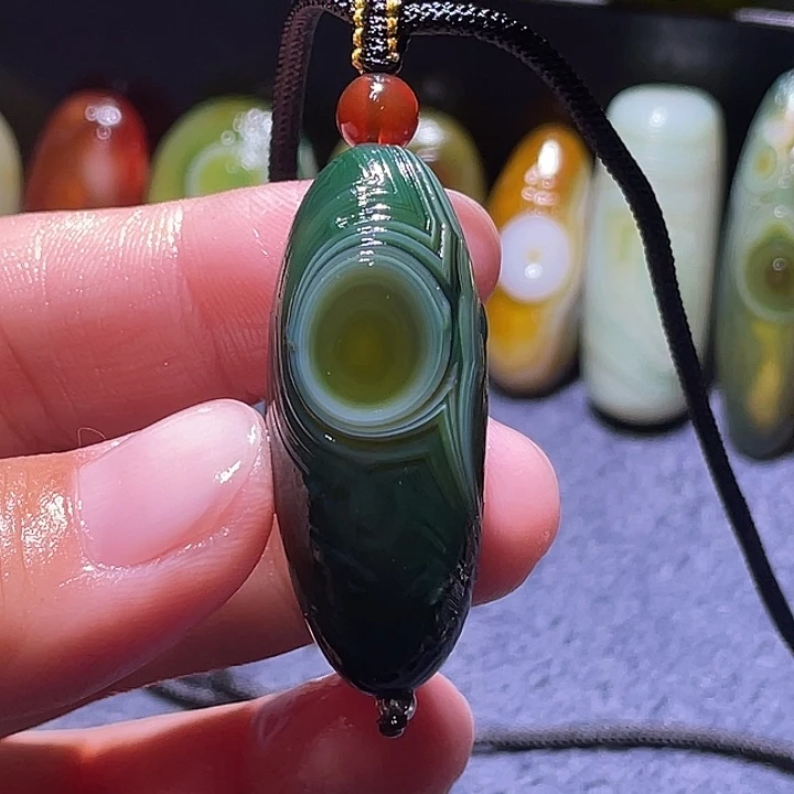 玛瑙/玉髓未镶嵌珠宝奇石