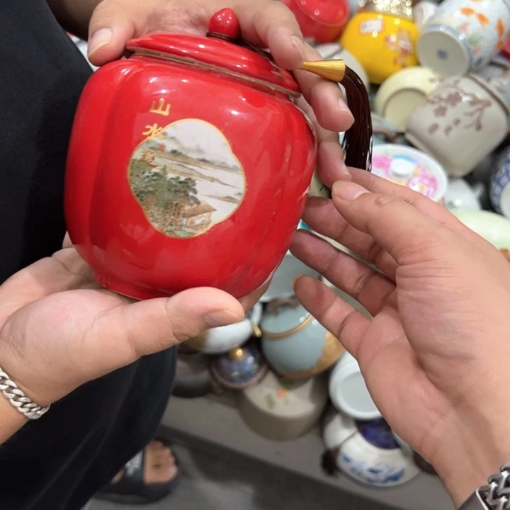 瑕疵福利品陶瓷茶叶罐介意勿拍