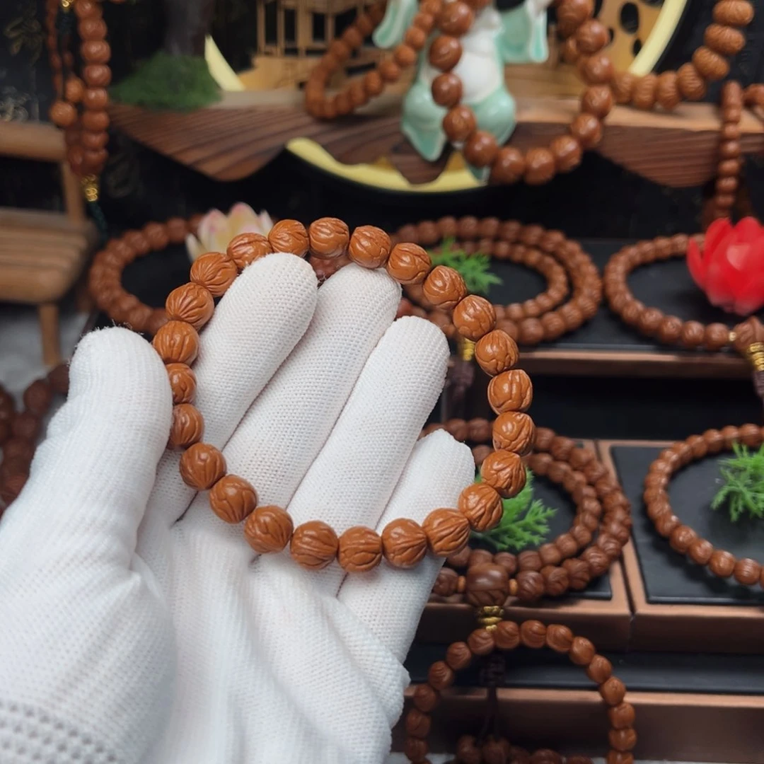 吊坠桃核刘*霖10玉龙脊手串