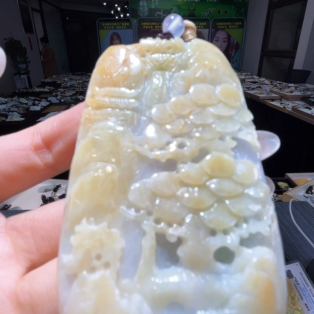 颈饰未镶嵌翡翠一