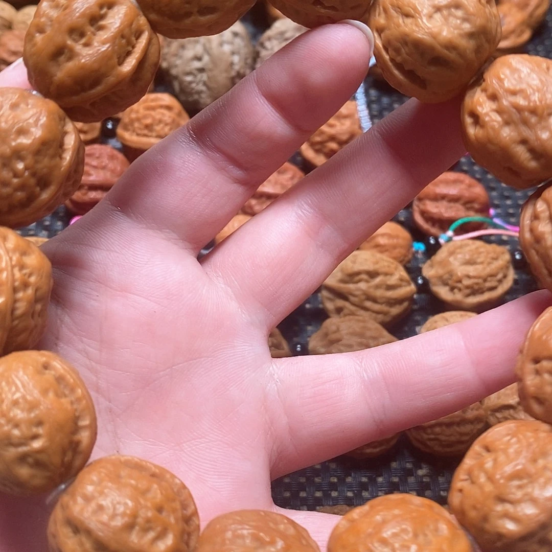 文玩核桃手串龙脊