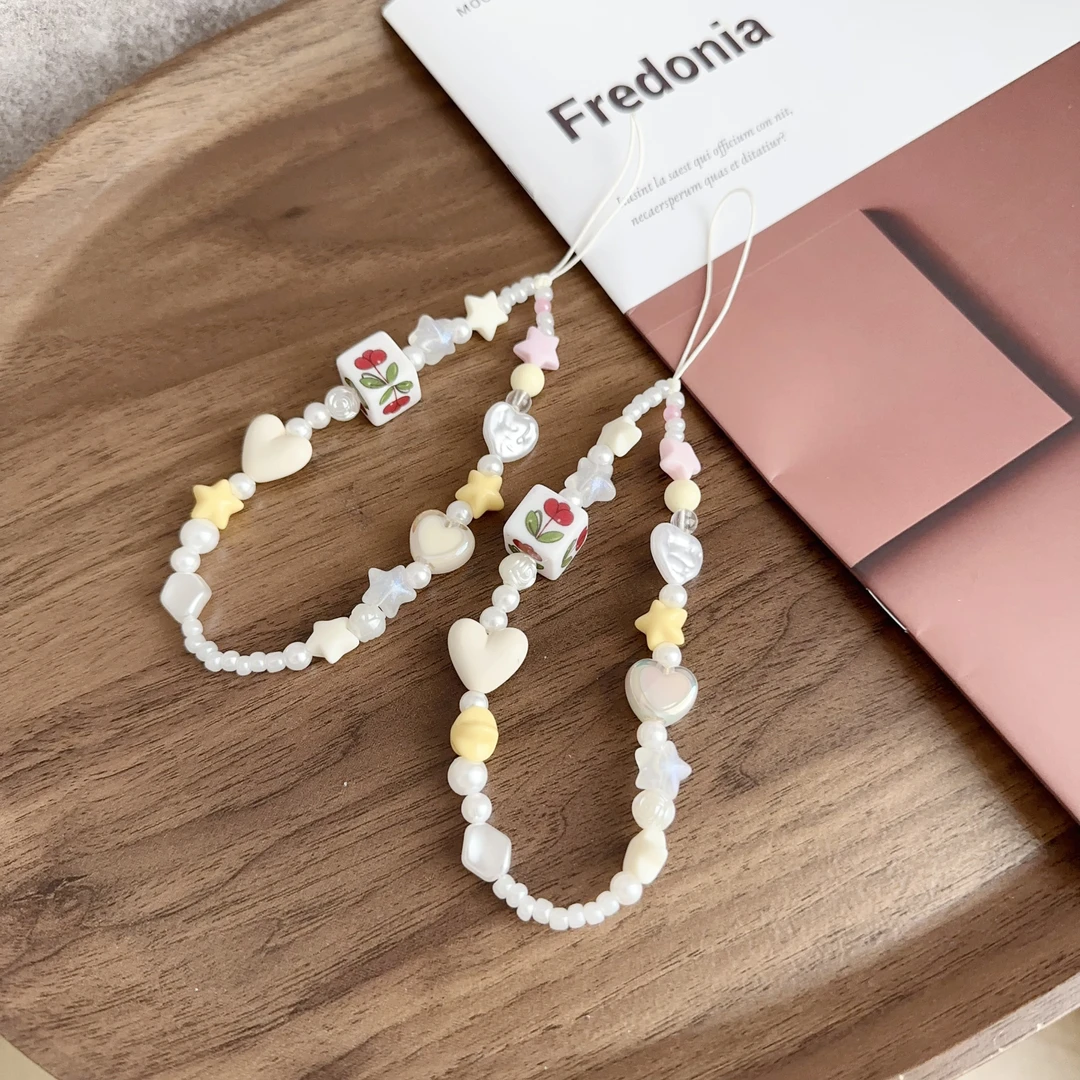 日韩ins可爱卡通爱心小猫挂链车钥匙包包挂件挂饰品网红防丢个性