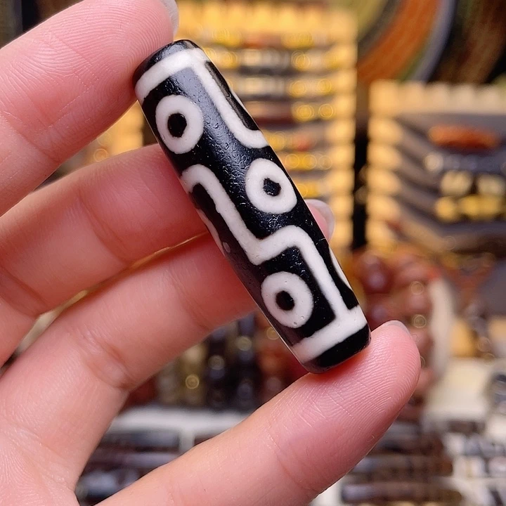 玛瑙/玉髓未镶嵌九眼天珠