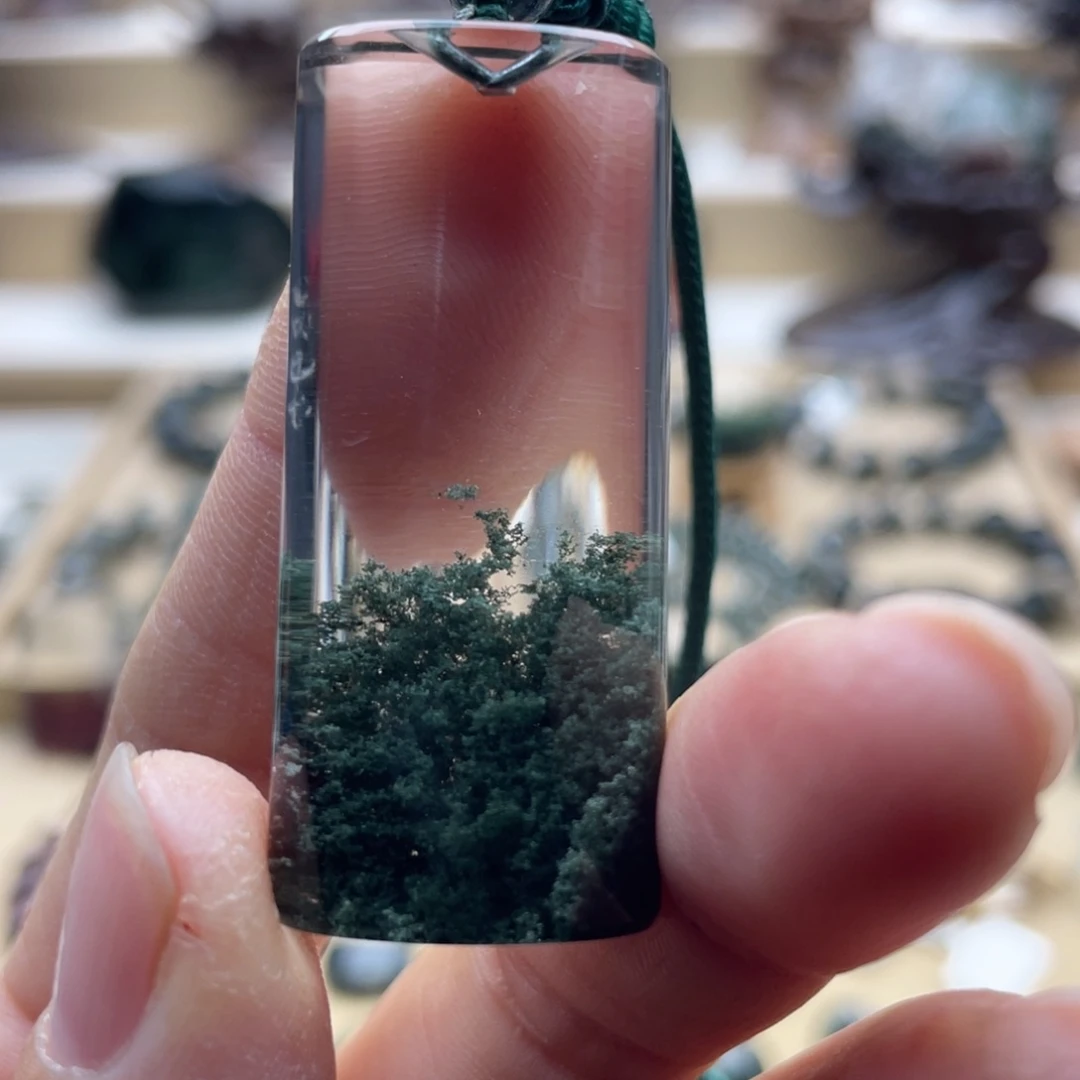 水晶颈饰未镶嵌绿幽灵聚宝盆柱子