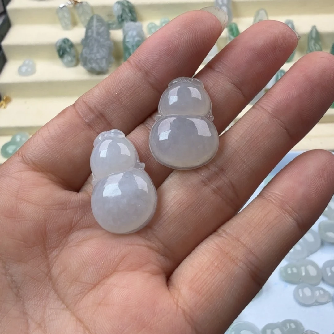 翡翠未镶嵌项链小*福翡翠