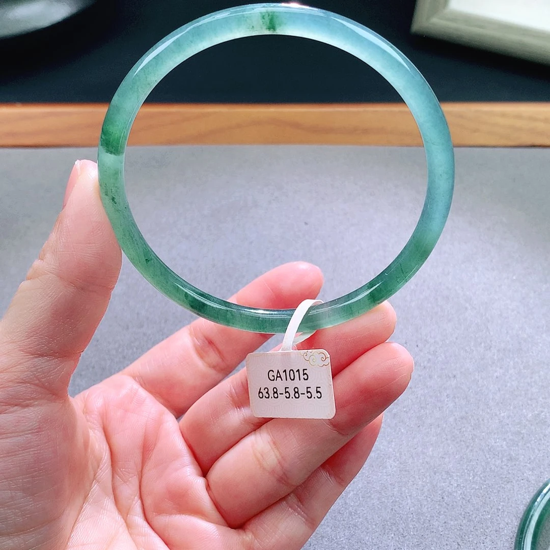 翡翠未镶嵌手镯天然翡翠手镯a货