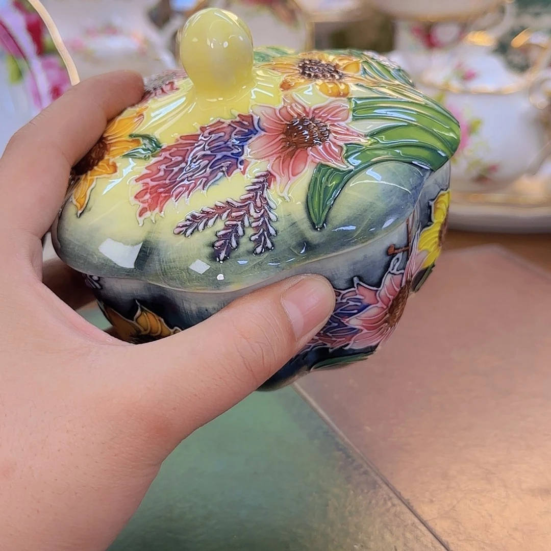 摆件V****?欧洲瓷器收藏鉴赏系列产品