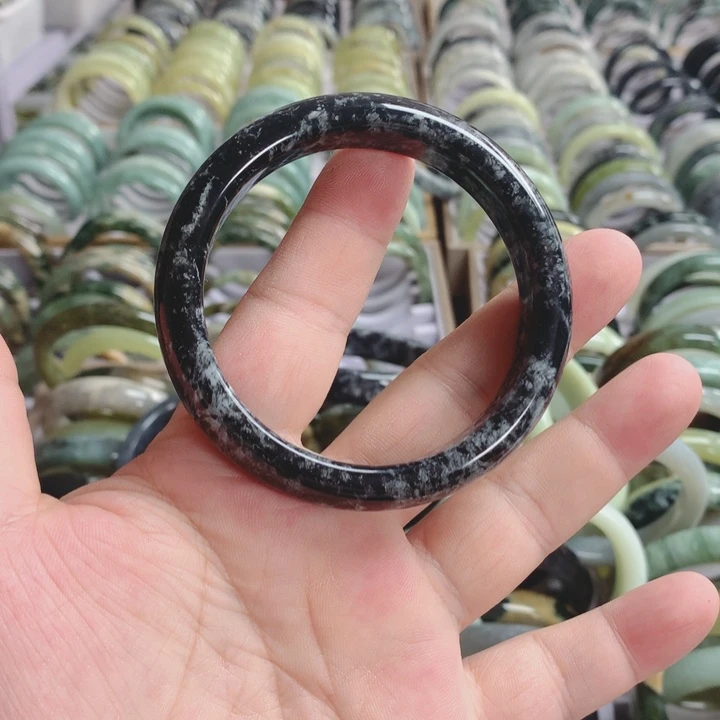 情***浅蛇纹石玉未镶嵌手镯
