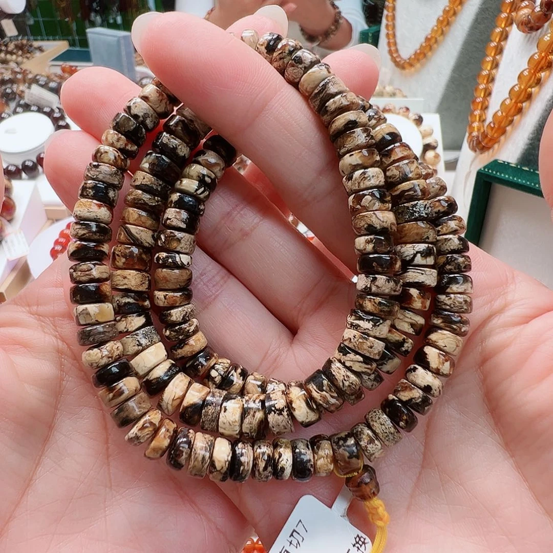 琥珀未镶嵌裸石抚顺琥珀7直切