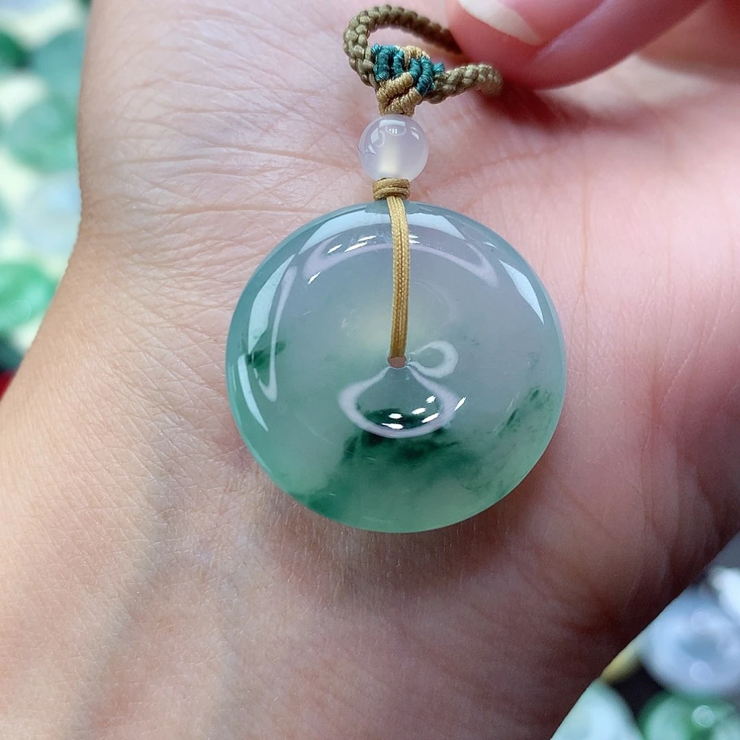 翡翠颈饰未镶嵌68尺寸24.1-5.9