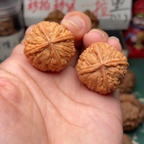 【闪购商品】把件文玩核桃29全品正四棱